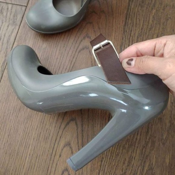 ❌SOLD❌MARNI Mary Jane Rubber High Heels - Picture 2 of 5
